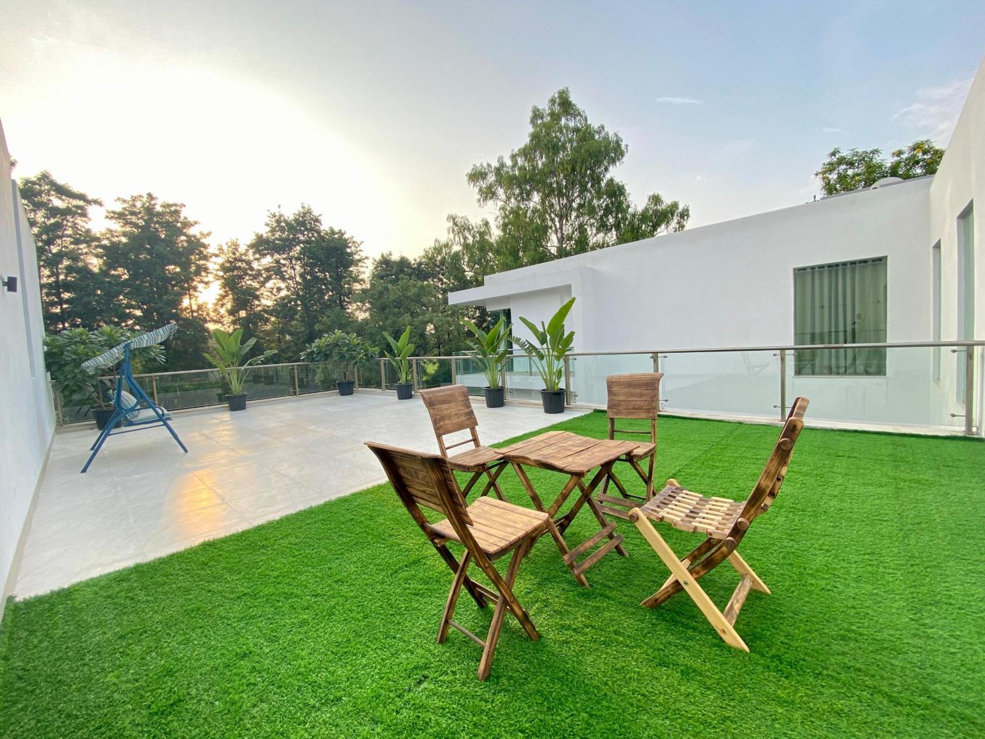 Karma Lakelands, Gurugram Gurgaon Dış mekan fotoğraf